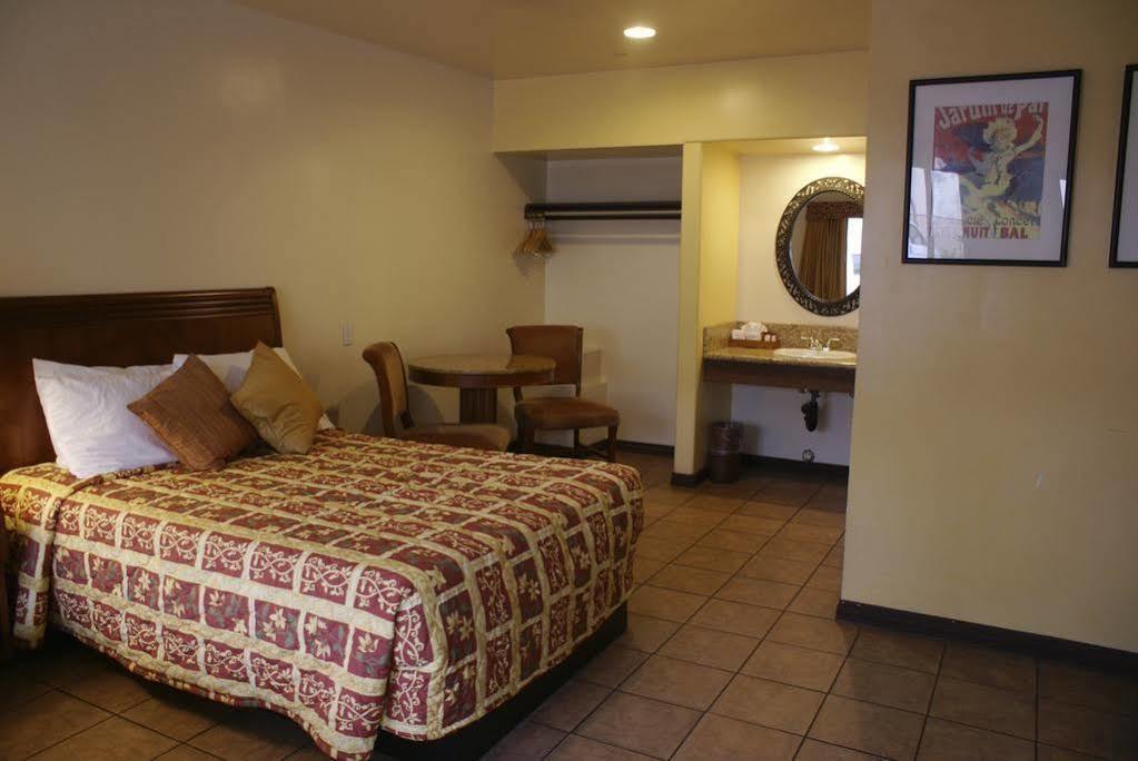 لوس أنجلوس Casa Bella Inn Downtown La المظهر الخارجي الصورة